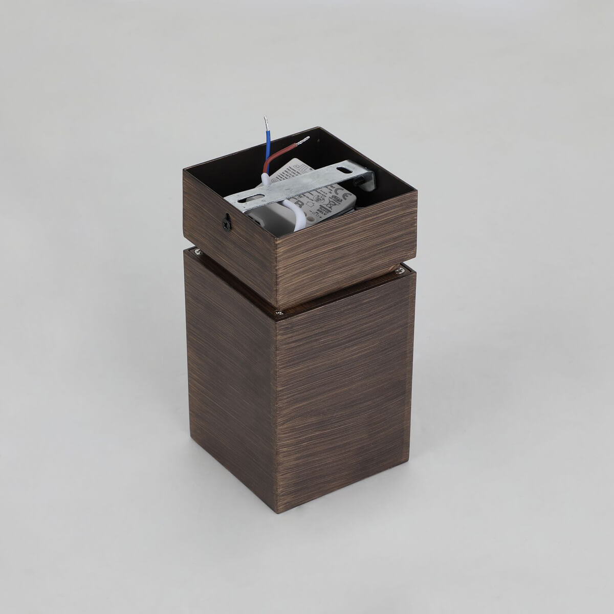 Потолочный светодиодный светильник Favourite Retro 2794-1U 2