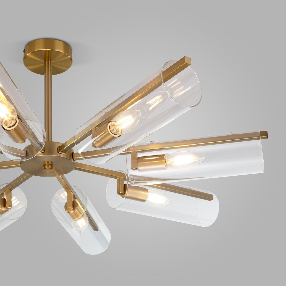 Потолочная люстра Eurosvet Trompeta 70144/8 латунь 1