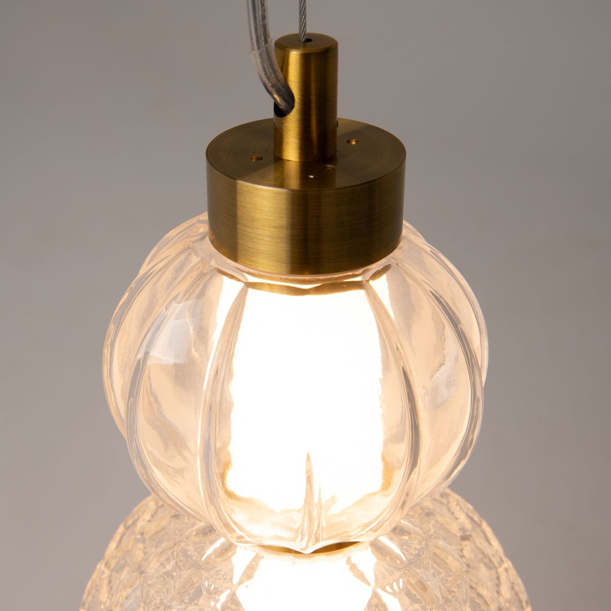 Подвесной светодиодный светильник Maytoni Collar P069PL-L16G3K 3