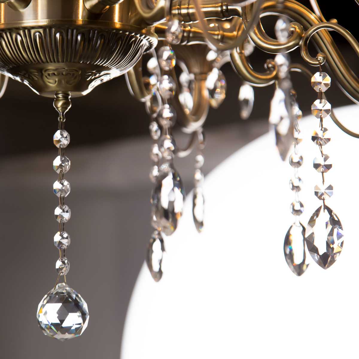 Подвесная люстра Citilux Кармен CL404183 5