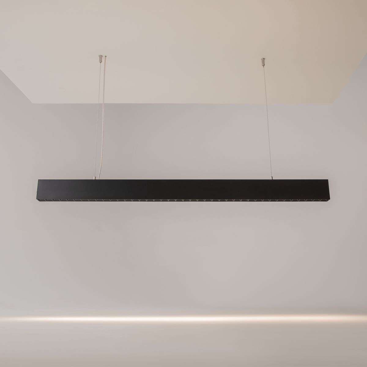 Подвесной светодиодный светильник Maytoni Vinder P050PL-L40B4K 3