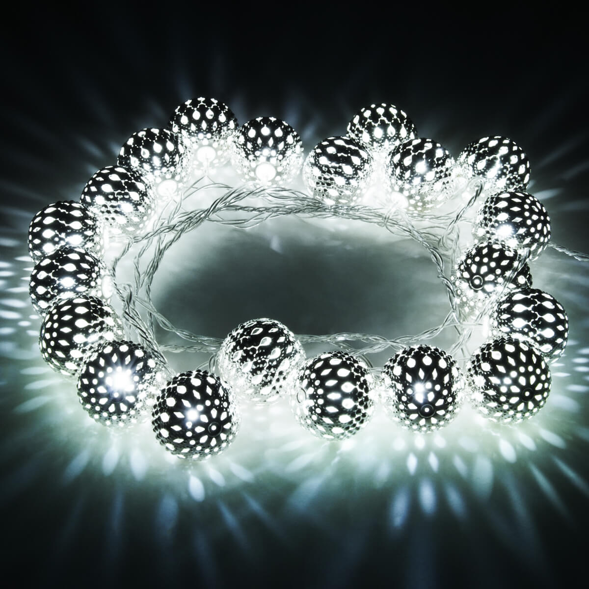 Светодиодная гирлянда Eurosvet нить 230V 400-003 хром/белый с эффектом мерцания 1