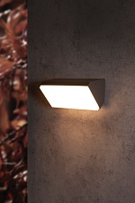 Уличный настеннный светодиодный светильник Mantra Solden 7070 1