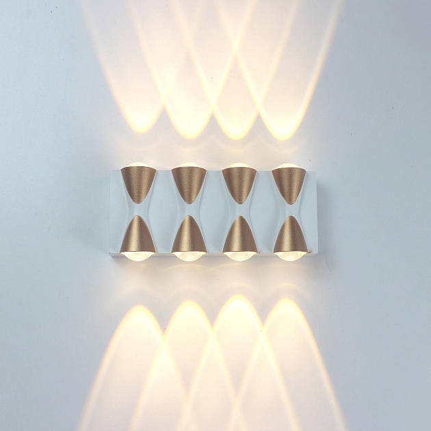 Уличный настенный светодиодный светильник Apeyron 31-02 изображение 4 Уличный настенный светодиодный светильник Apeyron 31-02 Фото № 4