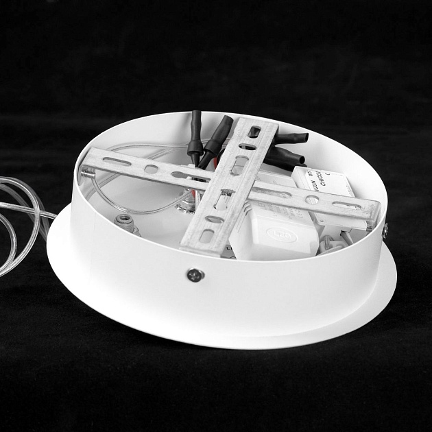 Подвесная светодиодная люстра Lussole Loft Gilbert LSP-7316 Фото № 2