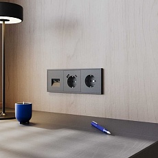 Рамка пластиковая Voltum S70 на 3 поста, (графит) VLS100307 1