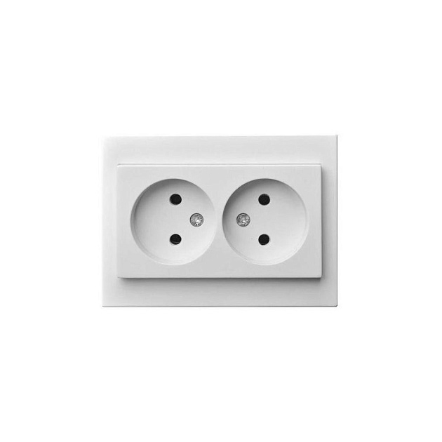 Розетка двойная 2P Liregus Epsilon белый 28-020 Фото № 1