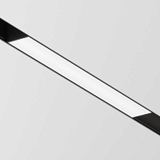 Трековый светодиодный светильник для магнитного шинопровода Maytoni Track lamps TR012-2-12W4K-B 5