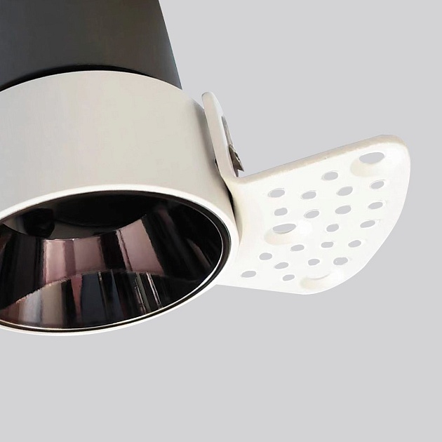 Встраиваемый светодиодный светильник Favourite Mortise 4417-1C Фото № 3