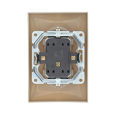 Розетка LK Studio двойная прямая с з/к, со шторками (бежевый) LK60 863701-1 1