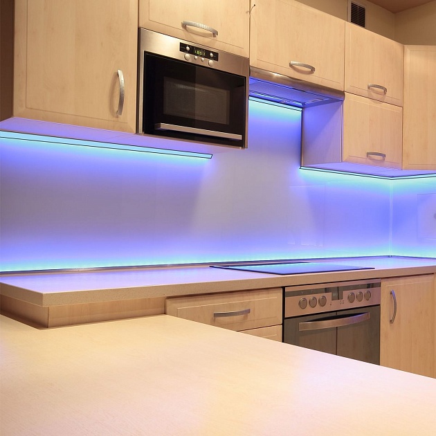 Профиль угловой накладной с рассеивателем черный/белый 1м. Apeyron 08-07-ЧБ Фото № 11