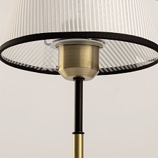 Настольная лампа De City Конрад 667034401 2