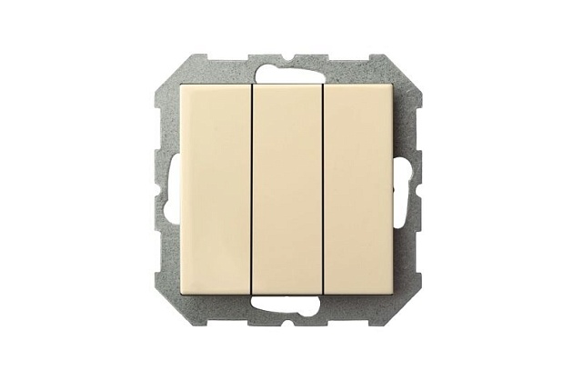 Выключатель трехклавишный Liregus Epsilon бежевый 28-054 изображение 2 Выключатель трехклавишный Liregus Epsilon бежевый 28-054 Фото № 2