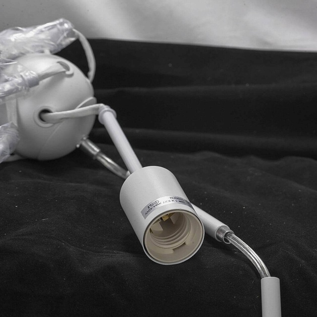 Потолочная люстра Lussole Lgo Kenner GRLSP-8269 изображение 7 Потолочная люстра Lussole Lgo Kenner GRLSP-8269 Фото № 7