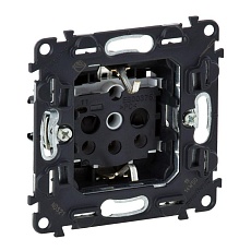 Розетка 2К+З Legrand Valena Мех In Matic 16A 250V со шторками 753029