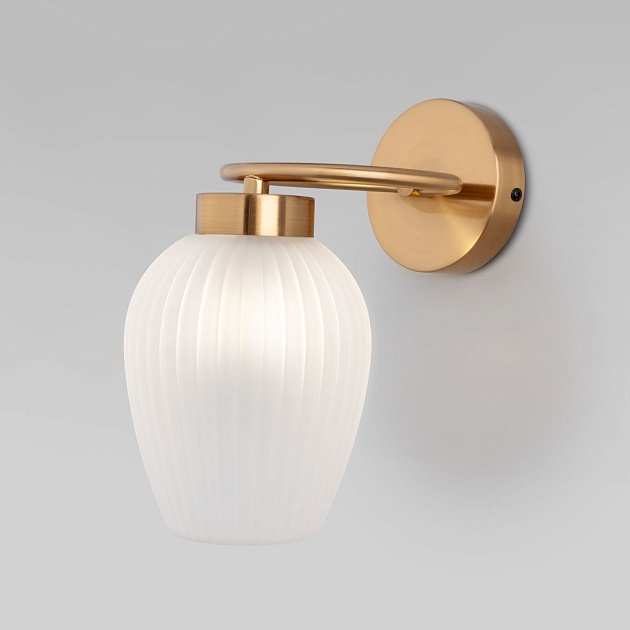 Бра Eurosvet Alva 30184/1 латунь изображение 1 Бра Eurosvet Alva 30184/1 латунь Фото № 1