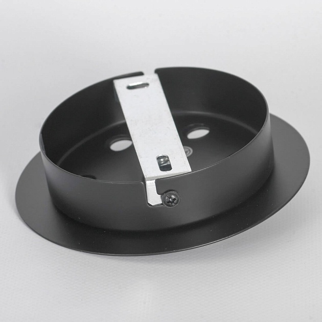 Потолочная люстра Lussole LGO GREENSBORO LSP-8820 изображение 2 Потолочная люстра Lussole LGO GREENSBORO LSP-8820 Фото № 2