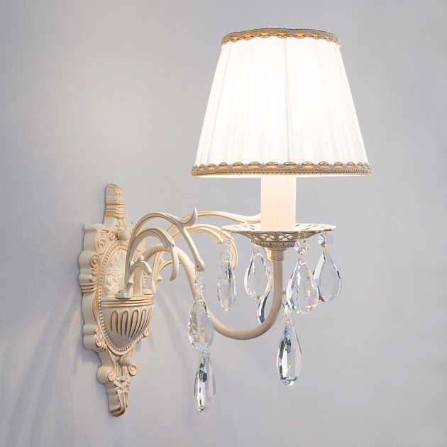 Бра Eurosvet 3637/1 белый с золотом/прозрачный хрусталь Strotskis изображение 1 Бра Eurosvet 3637/1 белый с золотом/прозрачный хрусталь Strotskis Фото № 1