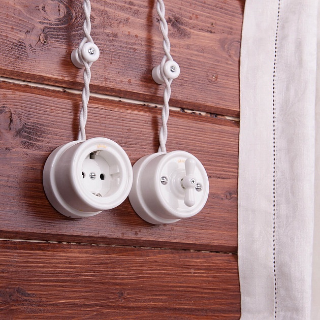 Переключатель-выключатель Werkel одноклавишный Retro белый W5612001 4690389166709 изображение 3 Переключатель-выключатель Werkel одноклавишный Retro белый W5612001 4690389166709 Фото № 3